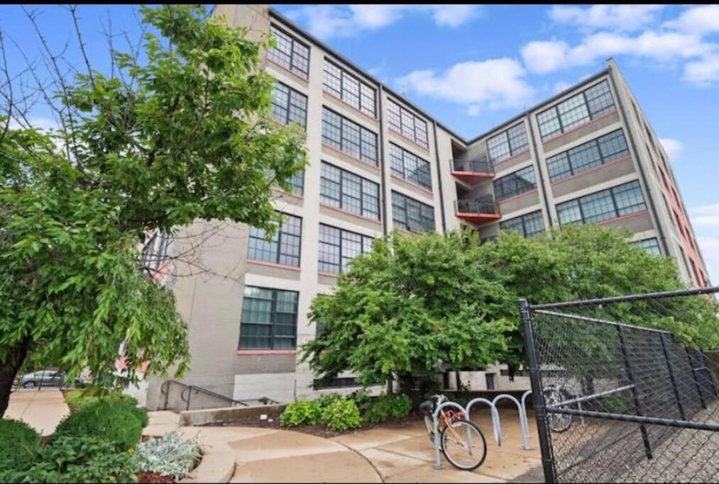Cozy Stylish Downtown Loft Apartment Saint Louis Exterior photo